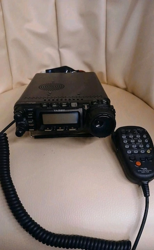 Yaesu 857 D, Funkamateur Bild 4