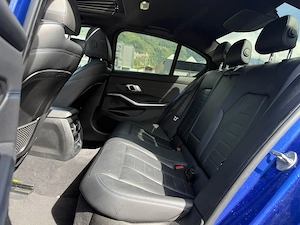 BMW 330i XDrive M-Sportpaket Aut. Bild 9