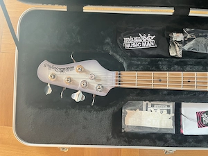**Music Man StingRay Special 5 Saiter, Snowy Night, inklusive Koffer** Bild 3