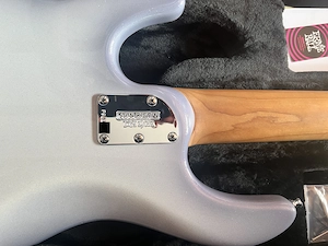 **Music Man StingRay Special 5 Saiter, Snowy Night, inklusive Koffer** Bild 9