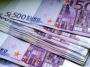 KRED!ITE: für Privatpersonen und Unternehmen   In ganz Österreich  Wir bieten private Finanzierungen