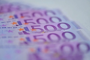KRED!ITE: für Privatpersonen und Unternehmen   In ganz Österreich  Wir bieten private Finanzierungen