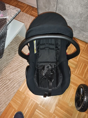 Kinder wagen  Korb und trage Sitz neu. Bild 2