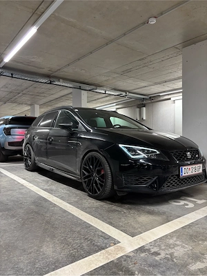 Seat Leon Cupra 290 Bild 2