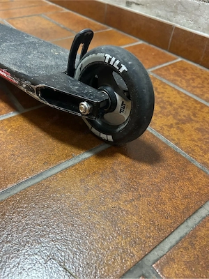 Verkaufe meinen stunt scooter Bild 3