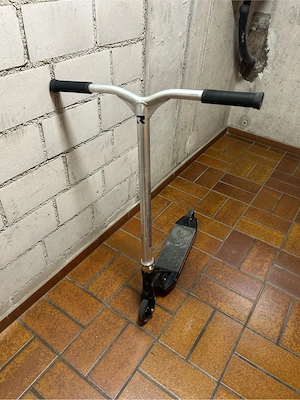 Verkaufe meinen stunt scooter Bild 5