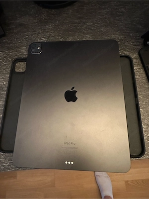 iPad Pro 2024 M4 13''   256 GB   neuwertig   inkl. Tastatur & Apple Pencil Pro Bild 3