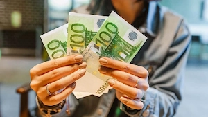 Kred!ite für Landwirtschaft, Industrie und Immobilien   von 10.000   bis 900.000.000    Suchen Sie K