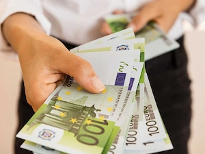 Kred!ite für Landwirtschaft, Industrie und Immobilien   von 10.000   bis 900.000.000    Suchen Sie K