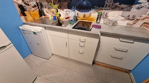 ZU VERSCHENKEN Küchenzeile Küchenblock Einbauküche  Küche Bild 3