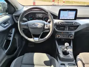 Ford Focus Cool  Connect**Neu Vorgeführt**Wenig Verbrauch**Spurhalteassistent Bild 9