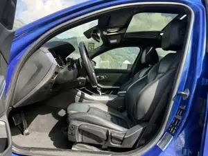 BMW 330i XDrive M-Sportpaket Aut. Bild 7
