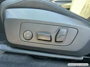 BMW iX1 xDrive30  Bild 8