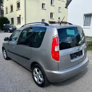 Skoda Roomster 1.6 TDI Klima PDC TüV Pickerl 03.27+4M Mehrzweckfahrzeug   Bild 6