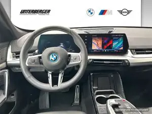 BMW iX1 xDrive30 // Premium Paket // Anhängerkupplung //  Harman Kardon Bild 7