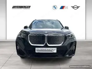 BMW iX1 xDrive30 // Premium Paket // Anhängerkupplung //  Harman Kardon Bild 2