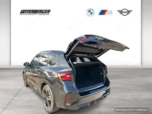BMW iX1 xDrive30  Bild 14