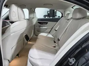 Mercedes-Benz E-Klasse Bild 11