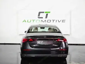 Mercedes-Benz E-Klasse Bild 3