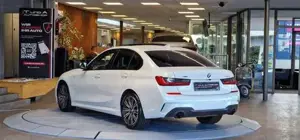 BMW 320 Bild 6