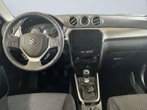 Suzuki Vitara Bild 8