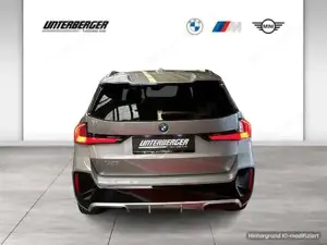BMW iX1 eDrive20 1,99% Fixzinsaktion M Sportpaket Head-Up DAB Bild 4