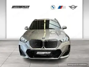 BMW iX1 eDrive20 1,99% Fixzinsaktion bis 30.09.2026 M Sportpaket Head-Up DAB Bild 2
