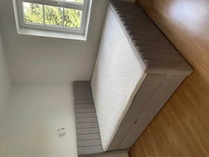 Boxspringbett mit Bettkasten 5 Monate alt