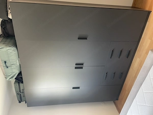 Kleiderschrank dunkelgrau 5 Monate alt Bild 2