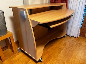 schreibtisch Bild 2