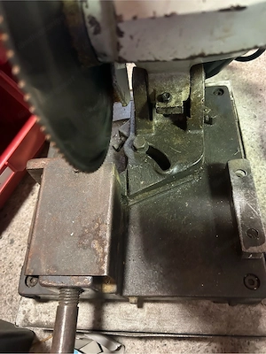 Verkaufe Metall Säge Bild 8