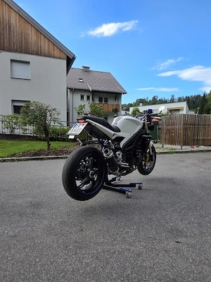 Triumph Speed Triple 1050 Bild 2