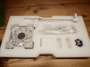 GIGABYTE Aorus GeForce RTX 5090 Master Ice 32G Bild 4