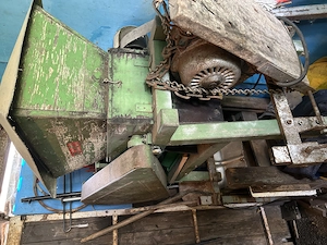 Obstmühle Maischemühle und Maischefässer