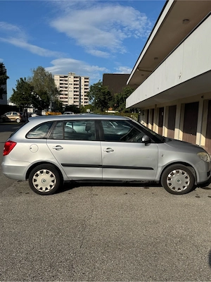 Skoda Fabia 1.4 Tdi Pickerl 7 26+4 Bild 3