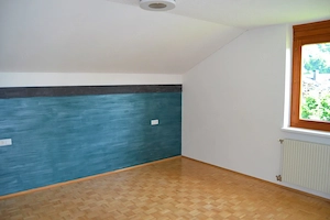 Lichtdurchflutete 3-Zimmer-Dachgeschosswohnung mit Wintergarten in Bludesch Bild 8