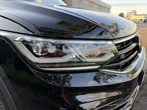 VW Tiguan Allspace R-Line 2.0 TDI 4Motion DSG | PANO | IQ.LIGHT | AHK | Black Style Bild 6