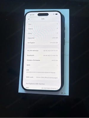 iPhone 15  256 GB Bild 4