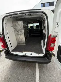 Citroen Berlingo Kastenwagen Bild 2