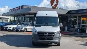 Mercedes-Benz  Bild 2