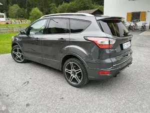 Ford Kuga Bild 2