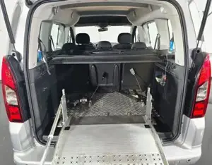 Peugeot Partner Bild 12