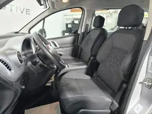 Peugeot Partner Bild 10