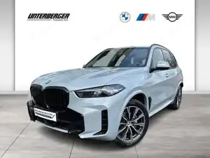 BMW X5 xDrive40i // Carbon Interieur // Harman Kardon Surround Sound // M-Sport Paket