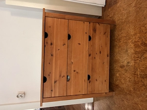 Holzkommode Bild 2