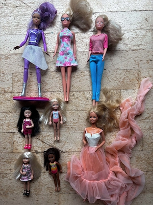 Barbiehaus Malibu und Auto Kabrio mit viel Zubehör Bild 4