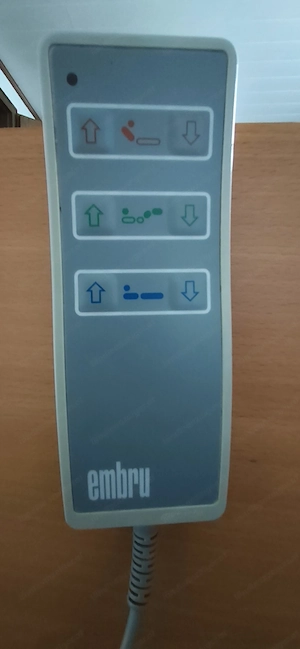 Pflegebett mit Standardmatratze und Anti-Dekubitus-System Bild 6