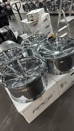 Wheelforce RACE 2 FORGED 22 Zoll Rhodium BMW M5 G90 G99 Deep Concave Bild 5