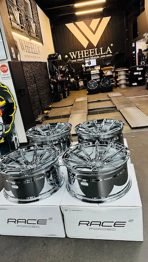 Wheelforce RACE 2 FORGED 22 Zoll Rhodium BMW M5 G90 G99 Deep Concave Bild 3