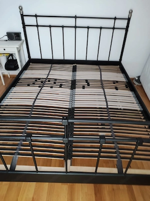 Bett mit Lattenrost Bild 2